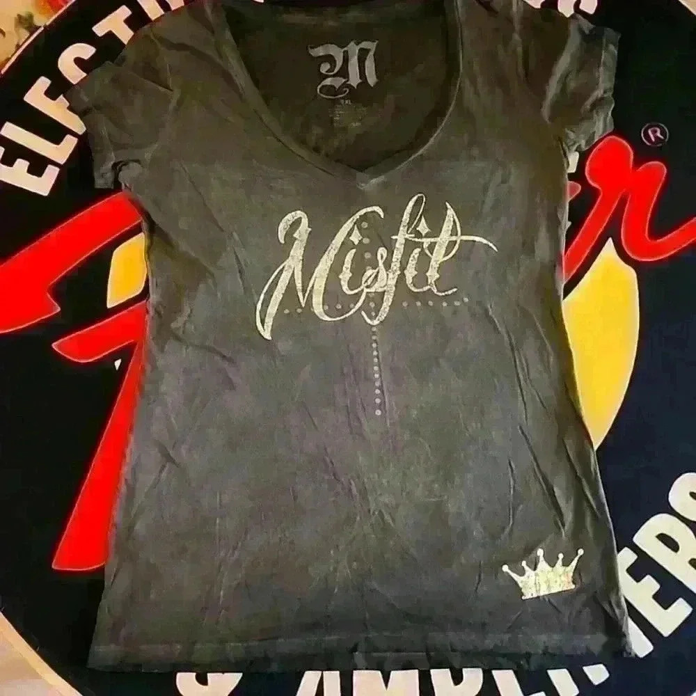 Misfit 2xl Black and Gray Marbled T with silver shimmer